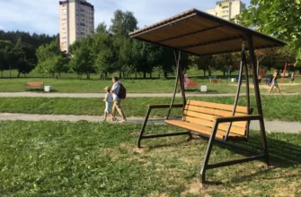 Качели с навесом. Смолевичский завод металлоконструкций.